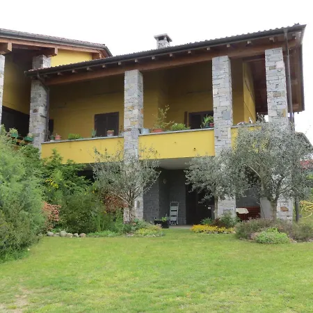 In The Hills Between Two Lakes * Gattico